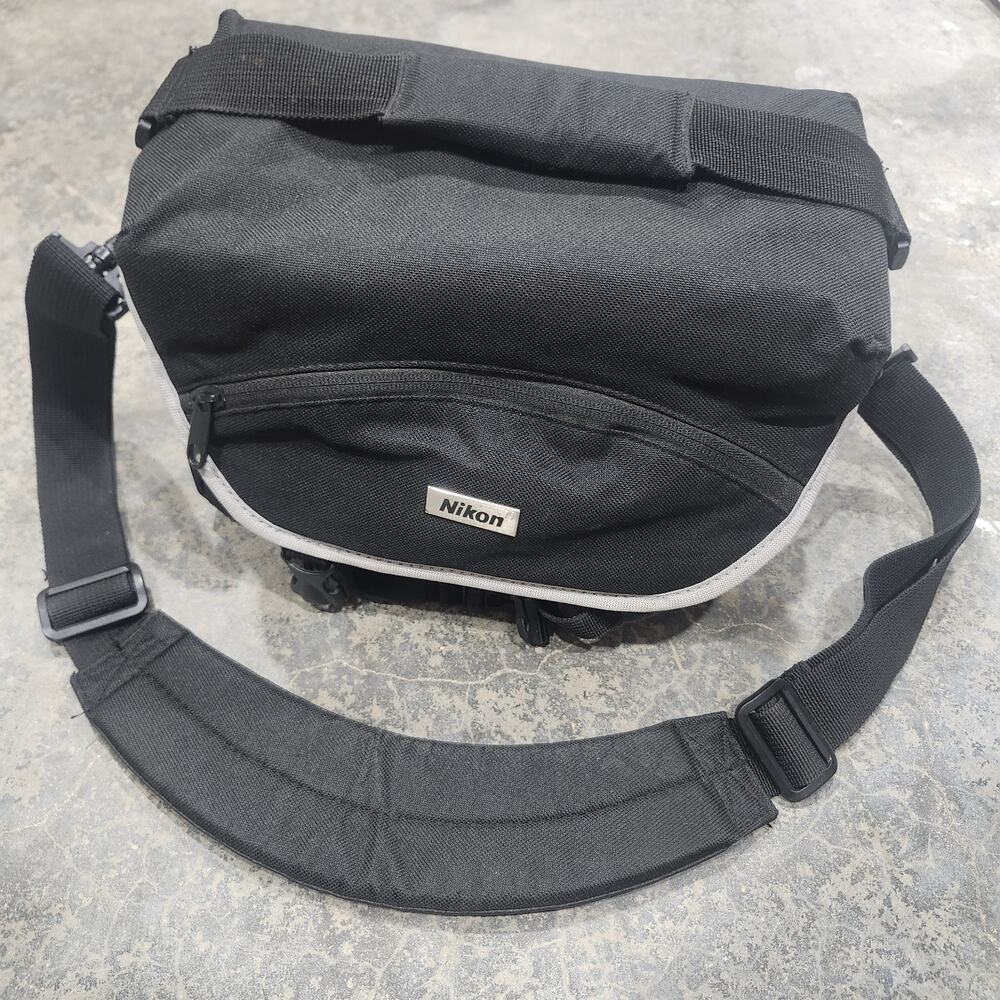 Nikon DSLR Camera Bag with Shoulder Strap Removable Inserts Storage Pockets